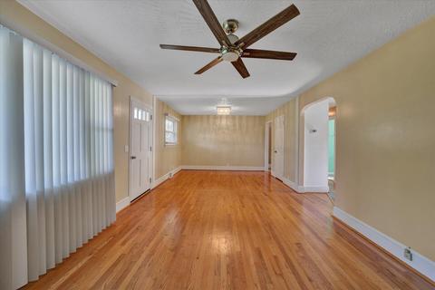 3109 Quesenberry Pl, Draper, VA 24324 photo 8