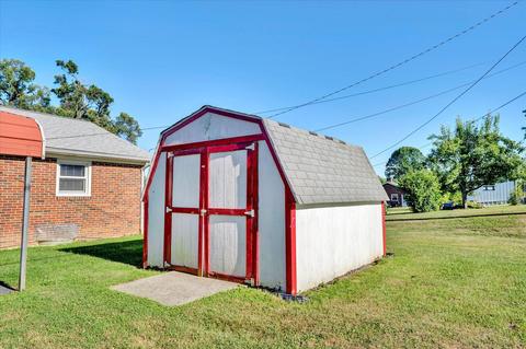 3109 Quesenberry Pl, Draper, VA 24324 photo 6