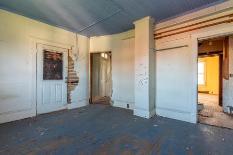 511 E Main St, Floyd, VA 24091 photo 9