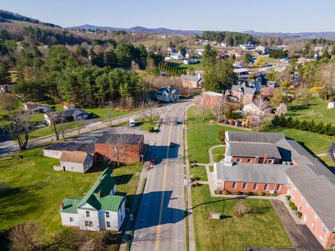 511 E Main St, Floyd, VA 24091 photo 5
