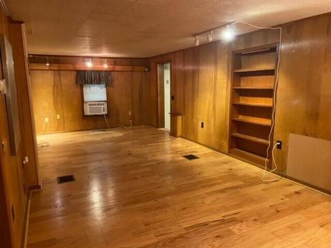 2952 N Fork Rd, Elliston, VA 24087 photo 9