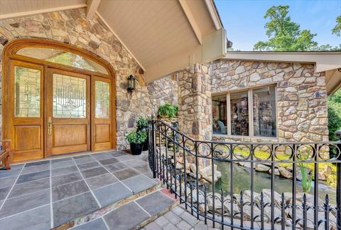 555 Silver Tee Dr, Penhook, VA 24137 photo 8