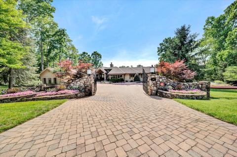 555 Silver Tee Dr, Penhook, VA 24137 photo 1