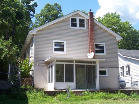 1401 E Dolly Ann Dr, Covington, VA 24426 photo 3