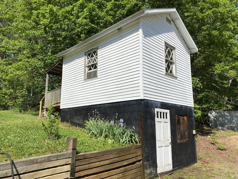 210 Second Ave, Clifton Forge, VA 24422 photo 17