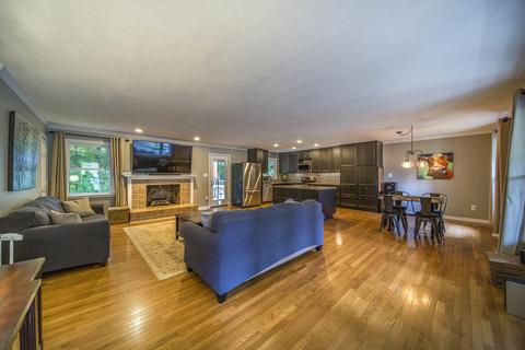 75 Frederick Cir, Hardy, VA 24101 photo 3