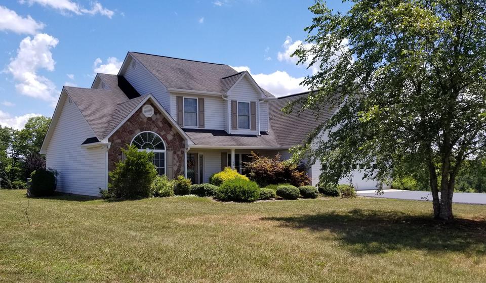 1210 Hunters Knoll Dr, Goodview, VA 24095 27 Photos MLS 881475