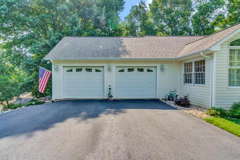 258 Chestnut Pointe Dr, Hardy, VA 24101 photo 11