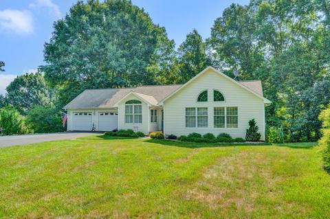 258 Chestnut Pointe Dr, Hardy, VA 24101 photo 9