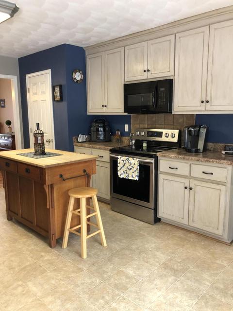 1254 Rock Spring Rd, Goodview, VA 24095 photo 8