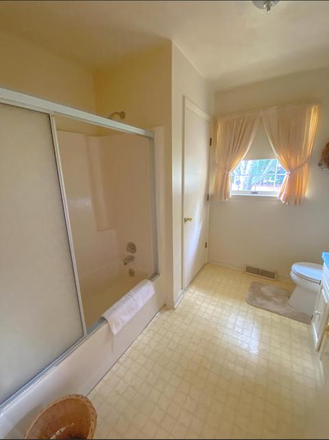 107 Maple Ln, Covington, VA 24426 photo 9