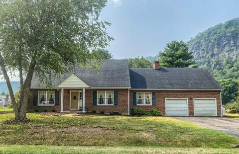 107 Maple Ln, Covington, VA 24426 photo 1