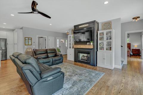 72 Windward Pointe Dr, Moneta, VA 24121 photo 16