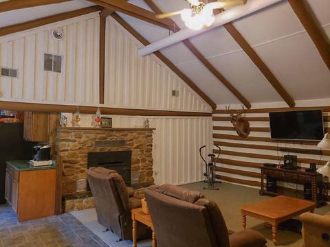 455 Booth Rd, Elliston, VA 24087 photo 3