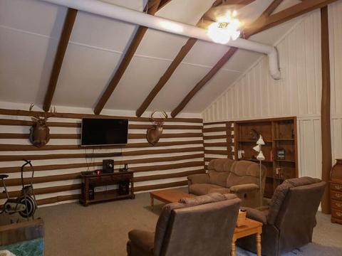 455 Booth Rd, Elliston, VA 24087 photo 2