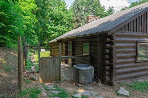 455 Booth Rd, Elliston, VA 24087 photo 13