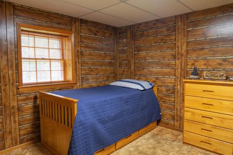 455 Booth Rd, Elliston, VA 24087 photo 8