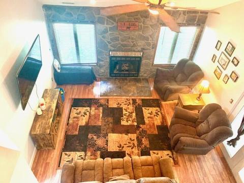 210 Green Violet Dr, Covington, VA 24426 photo 5