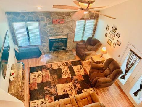 210 Green Violet Dr, Covington, VA 24426 photo 6
