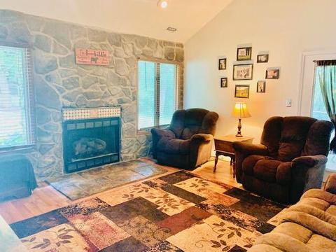 210 Green Violet Dr, Covington, VA 24426 photo 10
