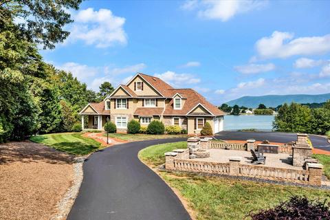 127 Tranquility Rd, Moneta, VA 24121 photo 2