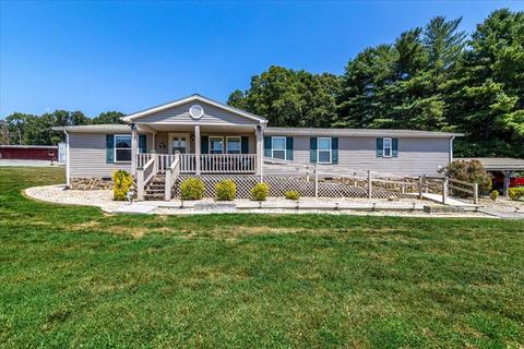 799 Skillet Rd, Ferrum, VA 24088 photo 3