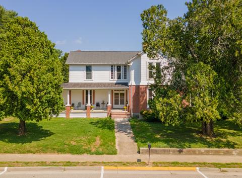 406 E Main St, Floyd, VA 24091 photo 1