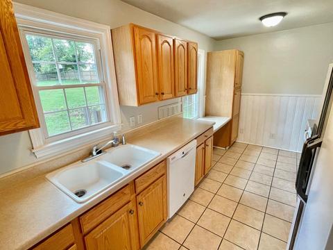 2540 Spring Rd SW, Roanoke, VA 24015 photo 6