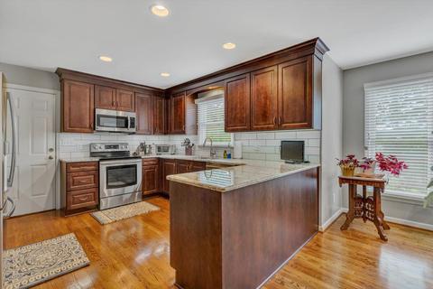 6010 Trinity Ct, Roanoke, VA 24018 photo 11