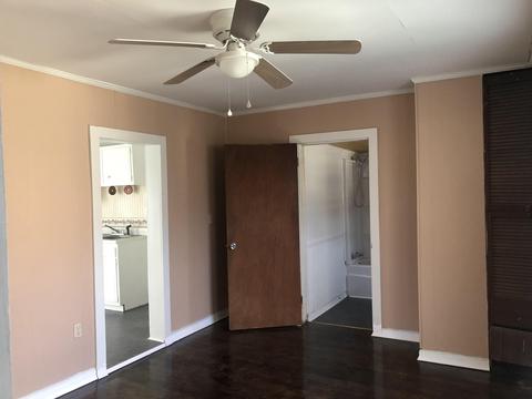 309 E Oak St, Covington, VA 24426 photo 8