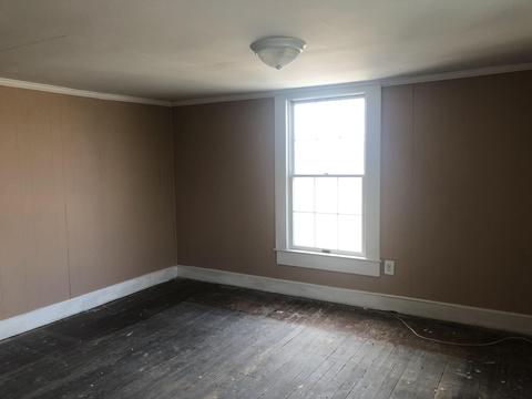 309 E Oak St, Covington, VA 24426 photo 16