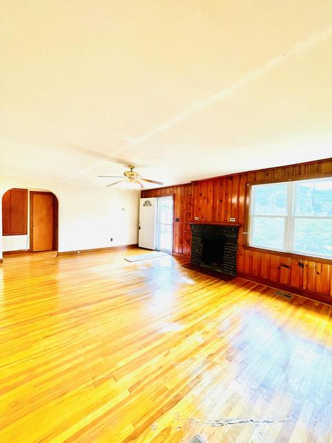 308 E Gordon St, Covington, VA 24426 photo 7