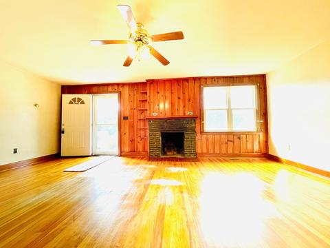 308 E Gordon St, Covington, VA 24426 photo 8