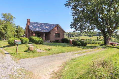 129 Lazy Ln, Floyd, VA 24091 photo 1