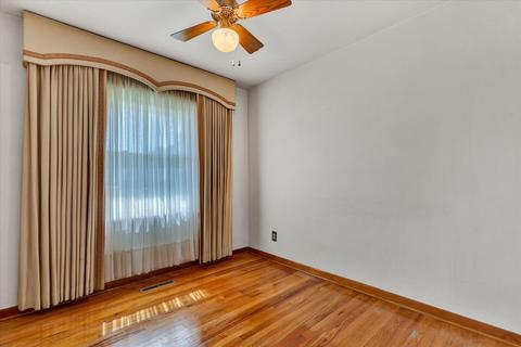 1002 Markham Cir SE, Roanoke, VA 24014 photo 8