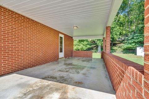 1002 Markham Cir SE, Roanoke, VA 24014 photo 5