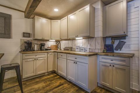6015 Smith Mountain Rd, Penhook, VA 24137 photo 5