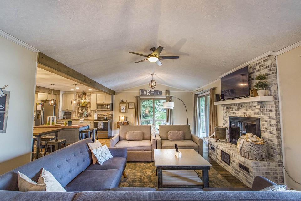  6015 Smith Mountain Rd, Penhook, VA 24137 photo 6