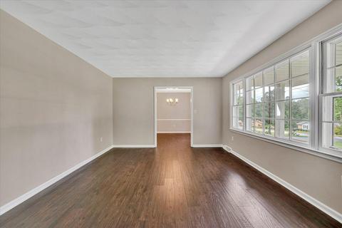 1726 Hidden Forest Dr, Goodview, VA 24095 photo 4