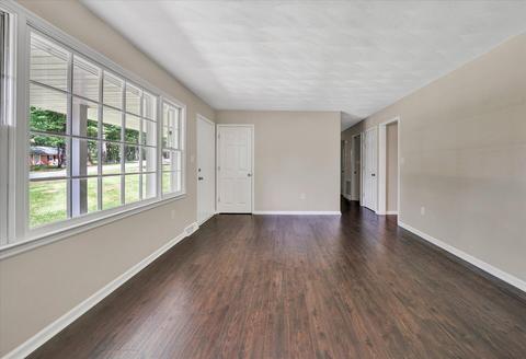 1726 Hidden Forest Dr, Goodview, VA 24095 photo 3
