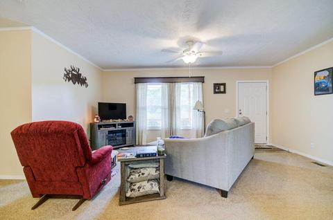 1763 Pendleton Rd, Thaxton, VA 24174 photo 4