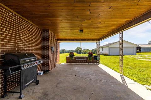 2114 Sago Rd, Penhook, VA 24137 photo 11