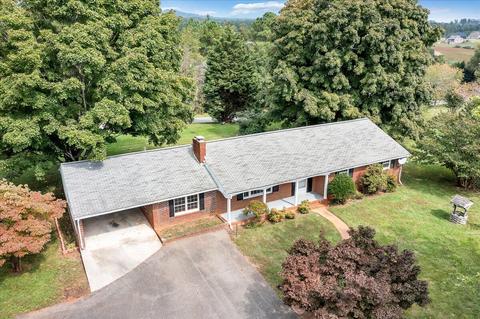 8450 Forest Rd, Goode, VA 24556 photo 3