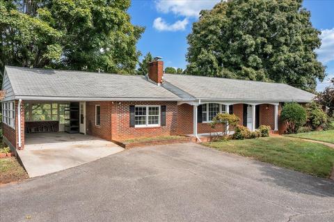 8450 Forest Rd, Goode, VA 24556 photo 1