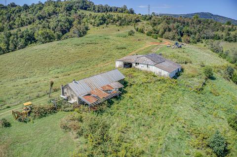 1375 Simmons Mill Rd, Thaxton, VA 24174 photo 3