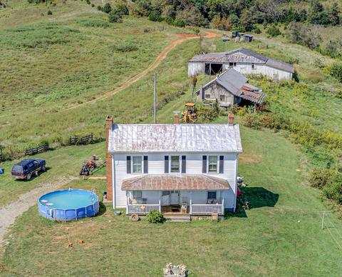 1375 Simmons Mill Rd, Thaxton, VA 24174 photo 1