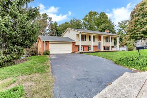 2955 Tamarack Trl, Roanoke, VA 24018 photo 2