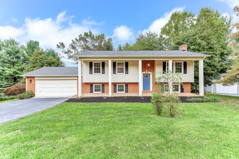 2955 Tamarack Trl, Roanoke, VA 24018 photo 1