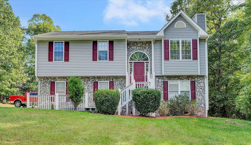 65 Landing Ct, VA 24121 27 Photos MLS 884682 Movoto