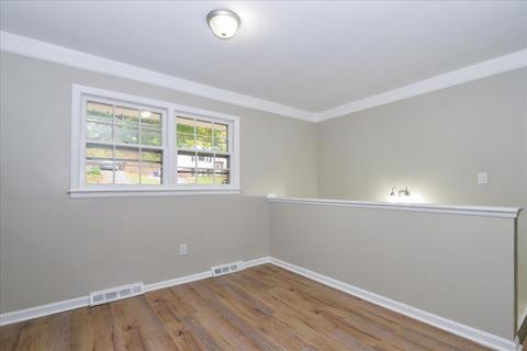 731 Estates Rd SE, Roanoke, VA 24014 photo 3